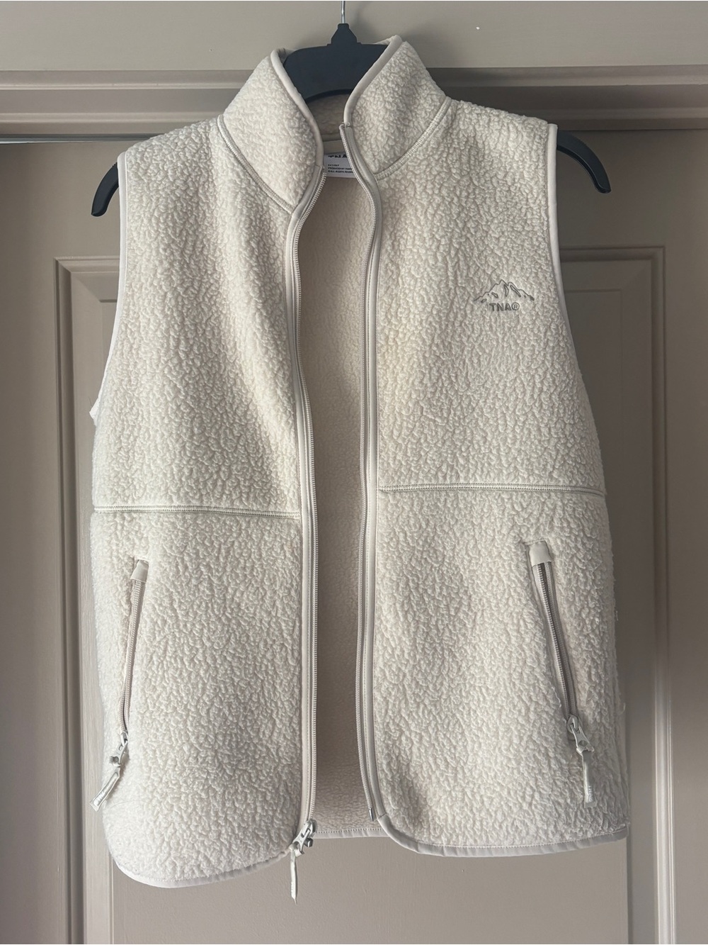 Aritzia Polartec TNA Thermal Pro Mockneck Vest XS Mullein Cream